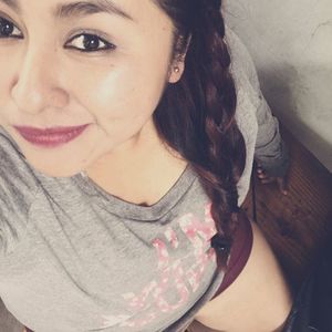 Meet your Posher, Aracely